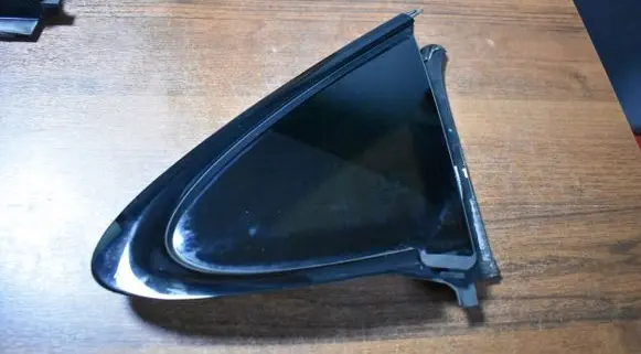 Porsche Taycan 9J1 Rear windscreen/windshield window 