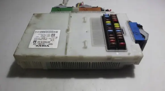 Volvo S80 Central body control module