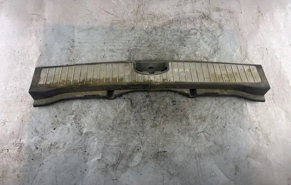 Opel Signum Tailgate/boot lid lock trim 13101117 24434596