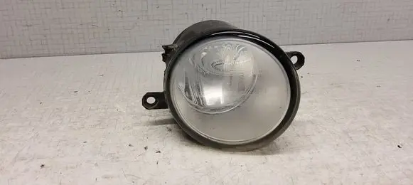 Toyota Avensis T250 Front fog light A044633 E204709 89210656
