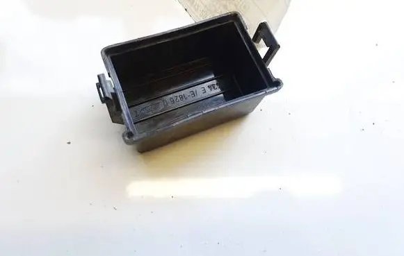 Volvo S80 Fuse box cover E434E