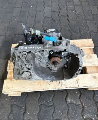Renault Megane II Manual 5 speed gearbox JH3142 7701723232