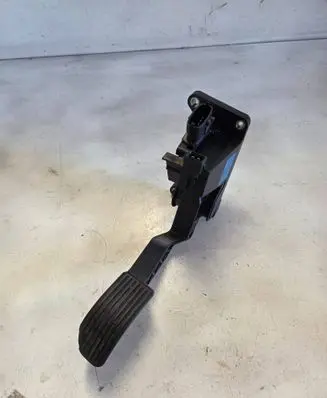 Mercedes-Benz Vito Viano W639 Accelerator throttle pedal A6393000704