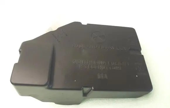 Lancia Delta Fuse box cover 51822217
