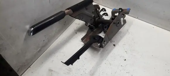 Renault Megane I Hand brake release handle 028434142