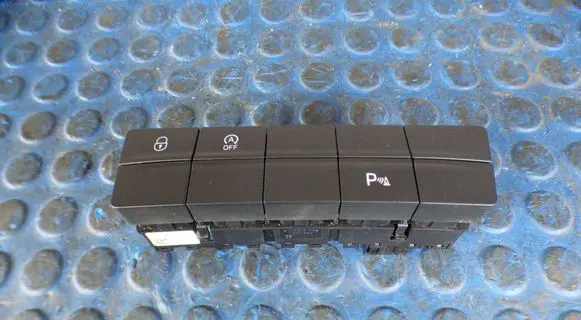 Skoda Octavia Mk3 (5E) A set of switches CART5E1927132M 5E1927132M