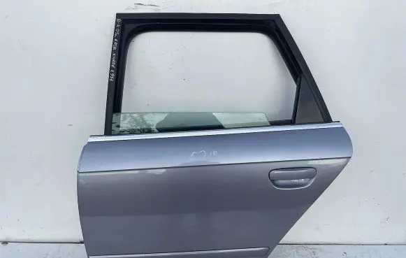 Audi A4 S4 B6 8E 8H Front door