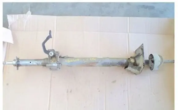 Nissan Terrano Steering wheel axle set 