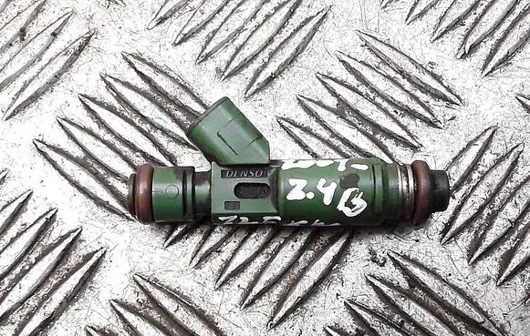 Volvo V70 Fuel injector 9470229