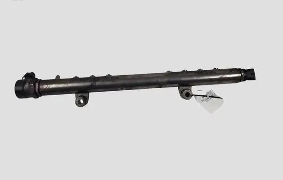 Volvo V40 Fuel main line pipe 30777759 0445215025