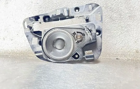 Volvo XC70 Panel speaker 30775193