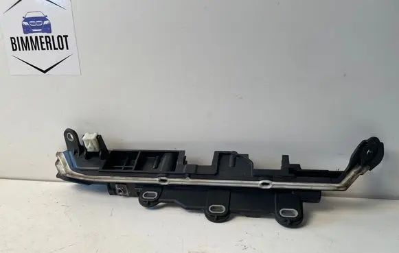 BMW 5 G30 G31 Other engine bay part 9334787