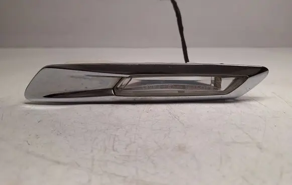 BMW 5 F10 F11 Front fender indicator light 7154168 63137154168