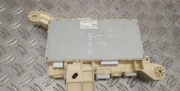 Lexus SC 430 Fuse module 8273024030