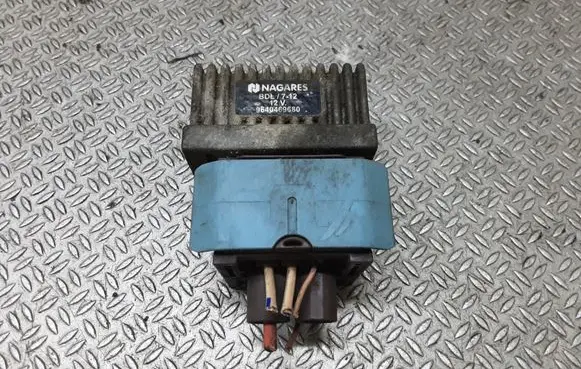 Citroen C5 Glow plug pre-heat relay 9640469680