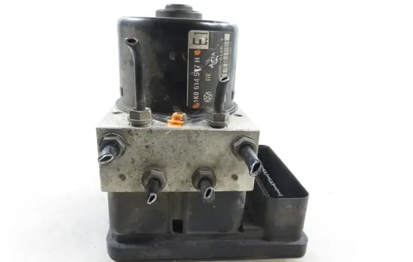 Volkswagen Touran I ABS Pump 1K0907379K 10096003483 1K0614517H