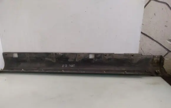 KIA Sorento Side skirt front trim 877743E000