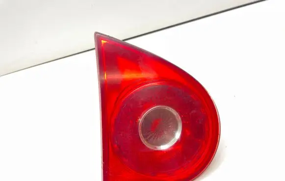 Volkswagen Golf V Tailgate rear/tail lights 1K6945093G