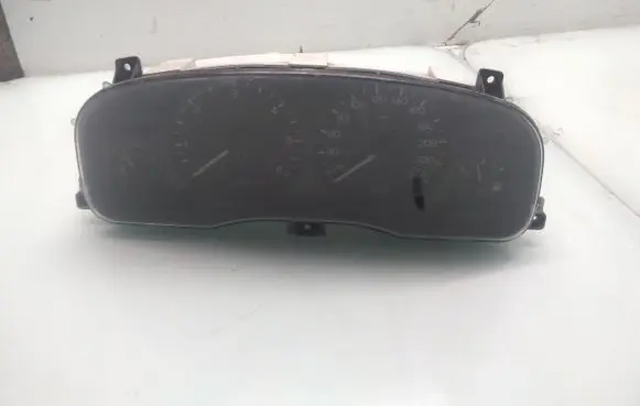 Ford Mondeo MK II Speedometer (instrument cluster) 95BP10841B