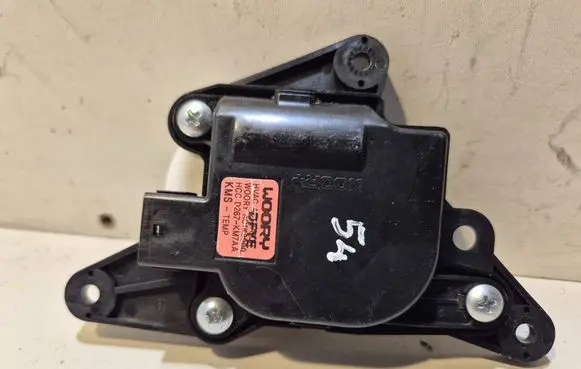 KIA Sportage Air flap motor/actuator D267KM7AA