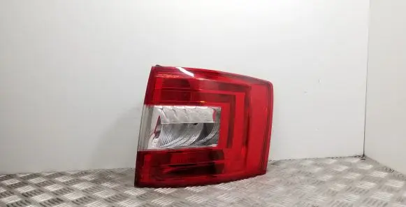 Skoda Octavia Mk3 (5E) Rear/tail lights 5E9945096 5E9945112