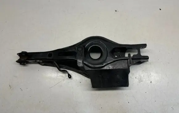 Toyota RAV 4 (XA50) Rear upper control arm/wishbone