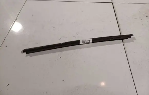 Toyota Yaris Rear door glass trim molding