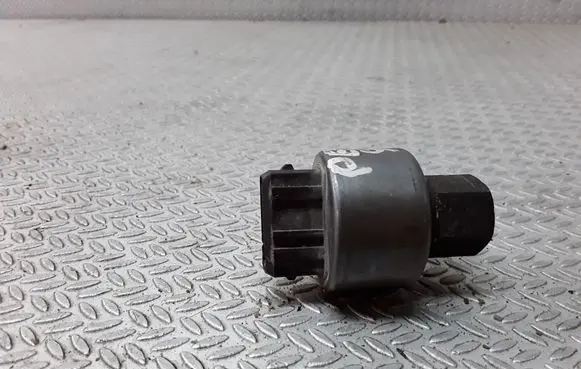 Air conditioning (A/C) pressure sensor