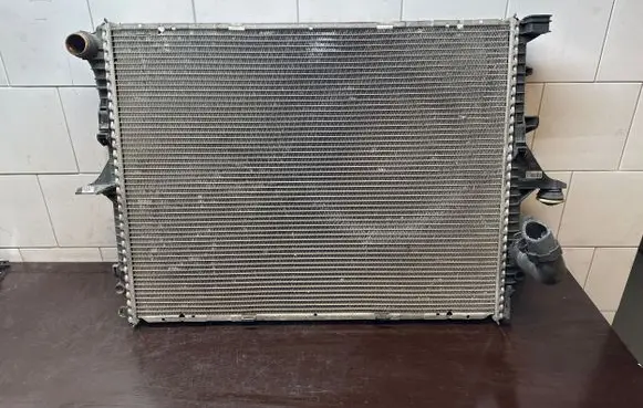 Audi Q7 4L Coolant radiator K262100801