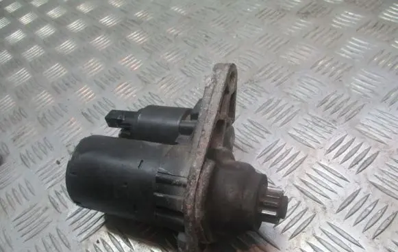 Volkswagen Polo IV 9N3 Starter motor 0986020780