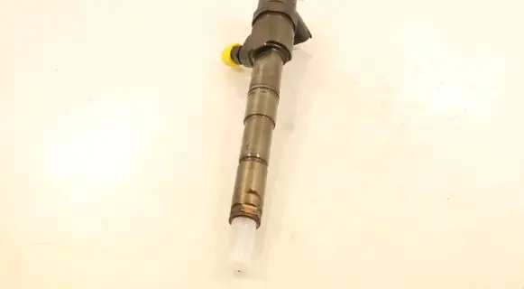 Opel Insignia A Fuel injector 0445110423