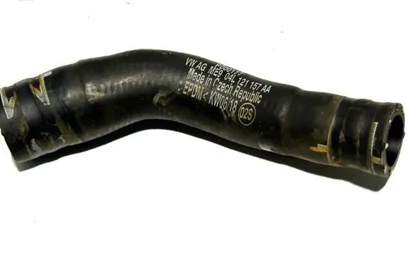 Audi Q5 SQ5 Engine coolant pipe/hose 04L121157AA 17025