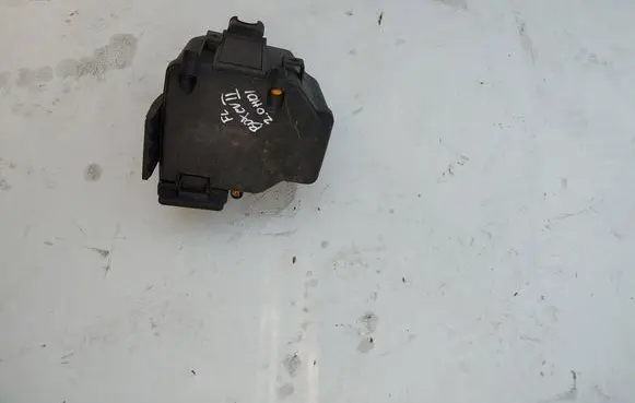 Battery box tray