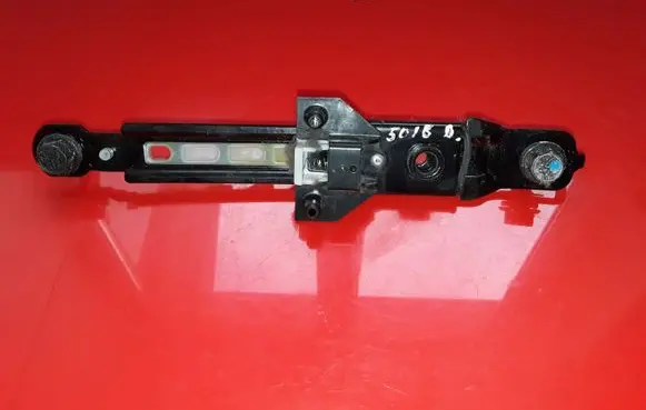 KIA Carens II Front passenger seat rail 070501