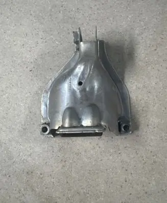 Porsche Macan (95B) Engine mounting bracket 8K0399060M