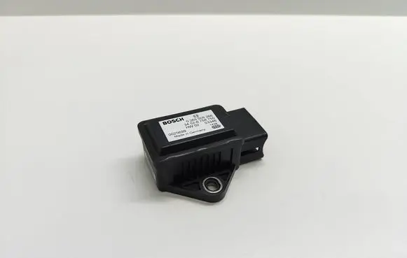 BMW 5 E60 E61 ESP acceleration yaw rate sensor 6758750 34526758750 0265005266
