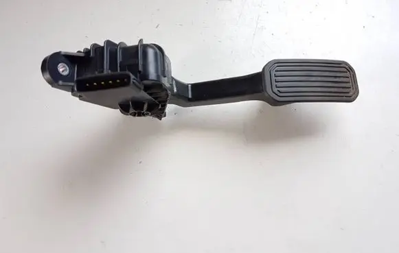 Toyota Land Cruiser (J120) Accelerator throttle pedal 7812060350 7988003020