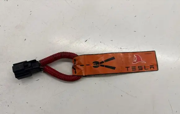Tesla Model X Battery relay fuse 101558500A