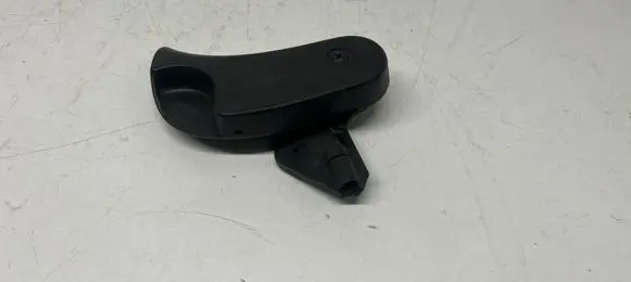 BMW 3 E46 Engine bonnet (hood) release handle 8223163