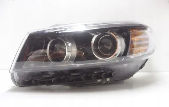 KIA Sorento Headlight/headlamp 92101-CE200