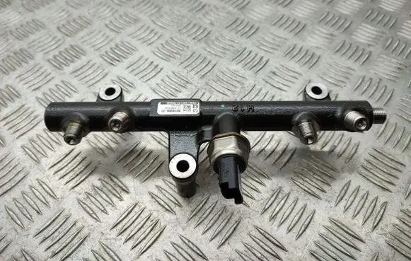 Fuel main line pipe