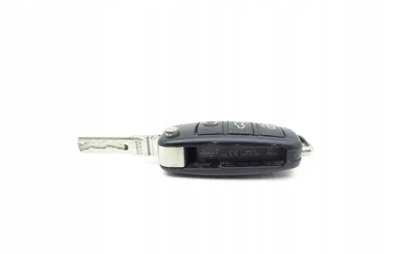 Audi A1 Ignition key/card 8X0837220D