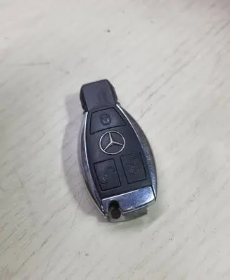 Mercedes-Benz E W212 Ignition key/card 