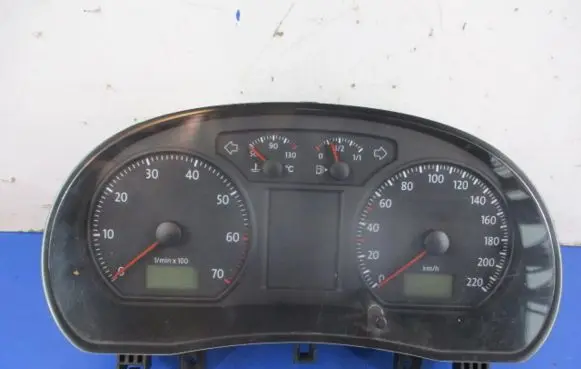 Volkswagen Polo IV 9N3 Speedometer (instrument cluster) 6Q0920803E
