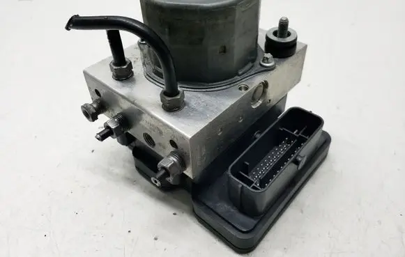 Maserati Ghibli ABS Pump 670008166