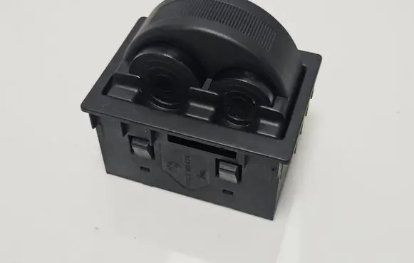BMW 7 E38 Dashboard storage box/compartment 51168160474