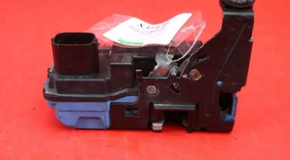 Volvo S80 Front door lock