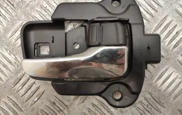 Mitsubishi Outlander Front door interior handle MN105360