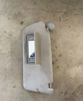 Sun visor