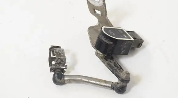 BMW 3 F30 F35 F31 Air suspension front height level sensor 6853752